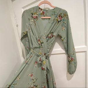 Gorgeous floral maxi dress
